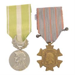 WWI French Cross for Civil Service 1914-18, together with a French Colonial Maroc medal
