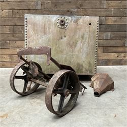 Galvanised cistern (W77cm, D60cm, H61cm) a cast iron hopper, a pair of wheels and a salt g...