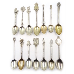  Victorian and later hallmarked silver commemorative and souvenir teaspoons including Lincoln Imp and Leeds owl approx 5.5oz  