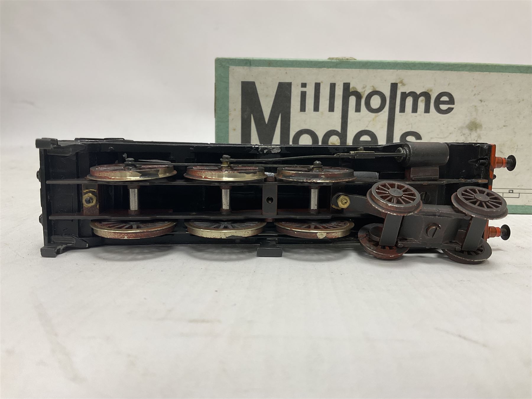 Millholme Models ‘00’ gauge - kit built GCR/LNER B5 Class 4-6-0 no.1686 steam locomotive and tender in LNER black; with original box 