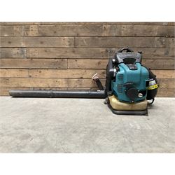 Makita BDX7600 leaf blower