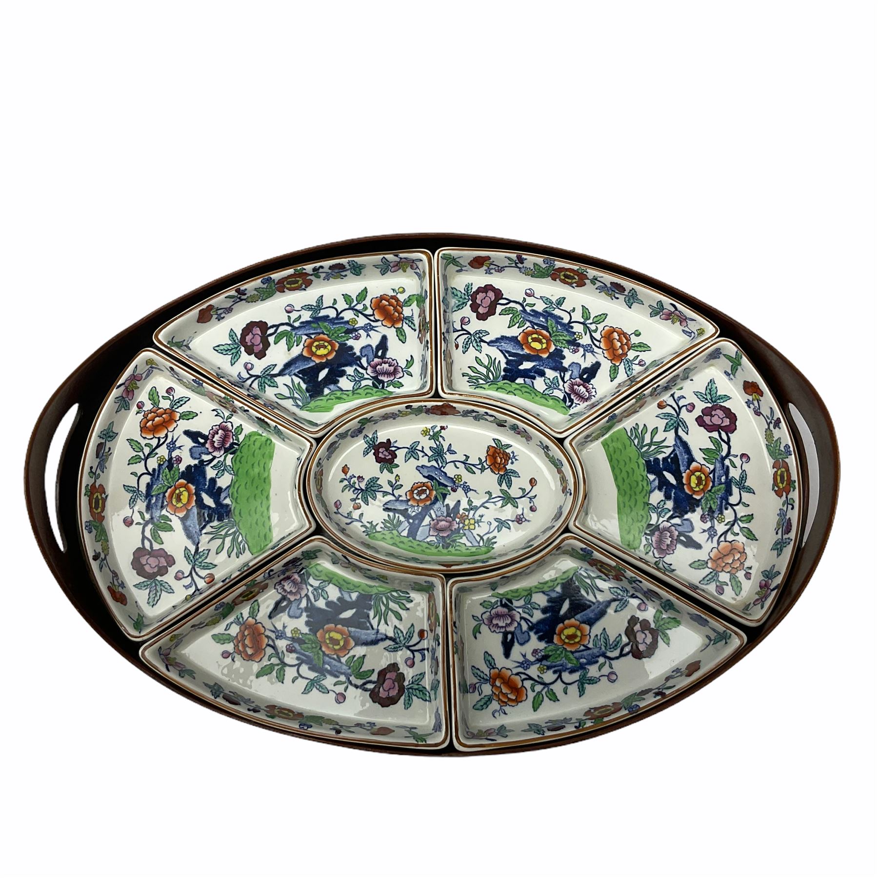 Booths Hors d'Oeuvres or supper set decorated in the Pompadour pattern, comprising seven dishes upon wooden tray L42.5cm, together with a bowl, D11.5cm, and six side plates, D19cm. 