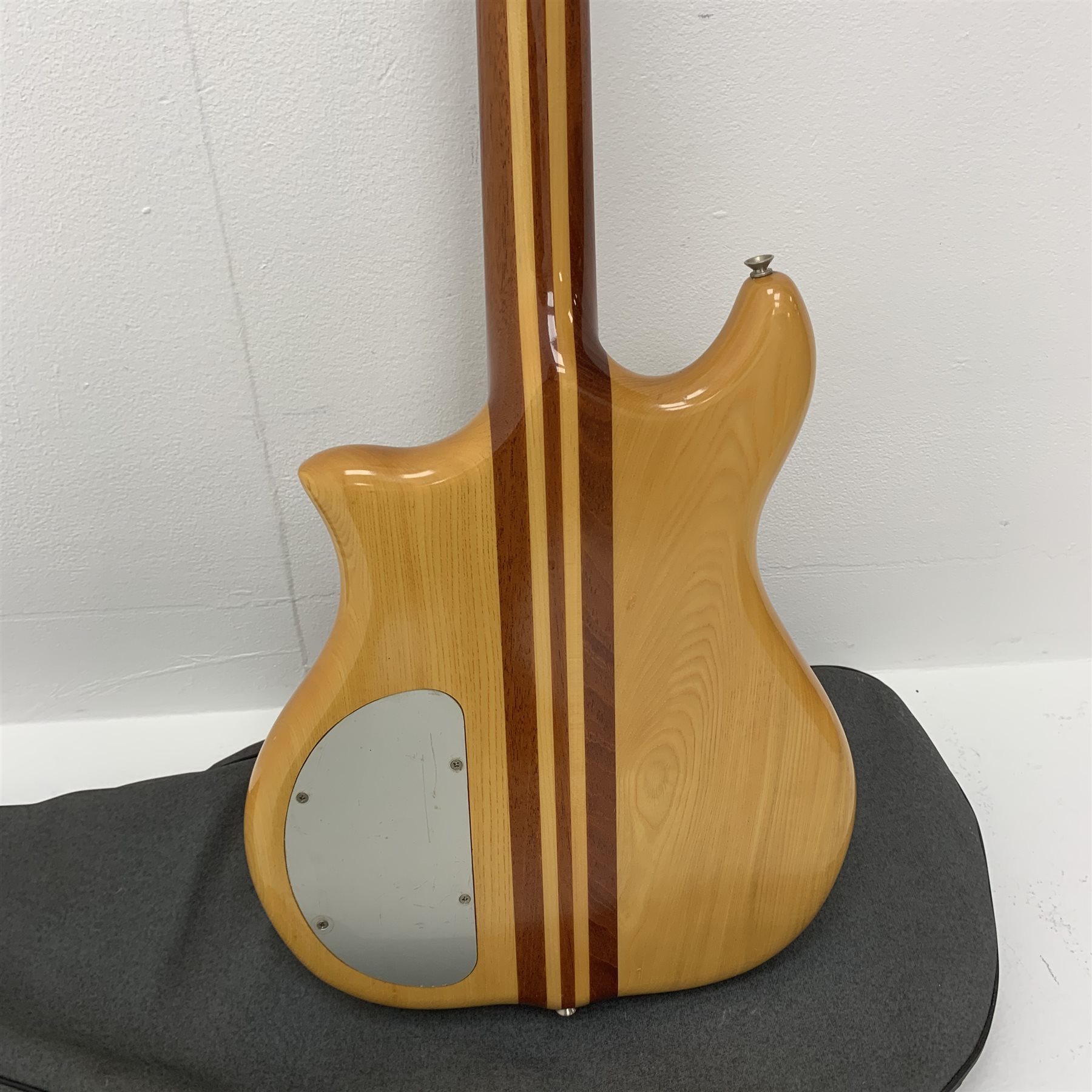 Kawai blond elm and mahogany electric guitar, L100cm, in soft carrying case