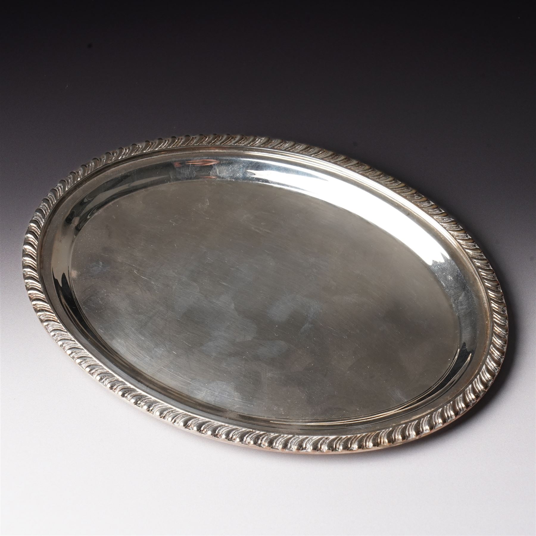 Silver oval small salver or card tray with gadrooned edge W20cm Sheffield 1988 Maker C J Vander Ltd