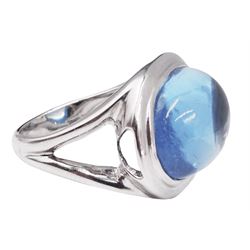 18ct white gold cabochon blue topaz ring, with heart shaped gallery, stamped 750