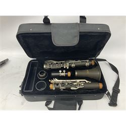 Windsor five-piece clarinet, serial no.EK05580; and Selmer Console clarinet with B&H mouth-piece; both cased (2)