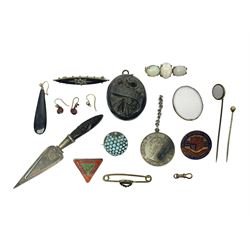 Victorian and later costume jewellery, including 'In Memory Of' mourning pendant, pair of stone set earrings, opal brooch, stick pins, etc 