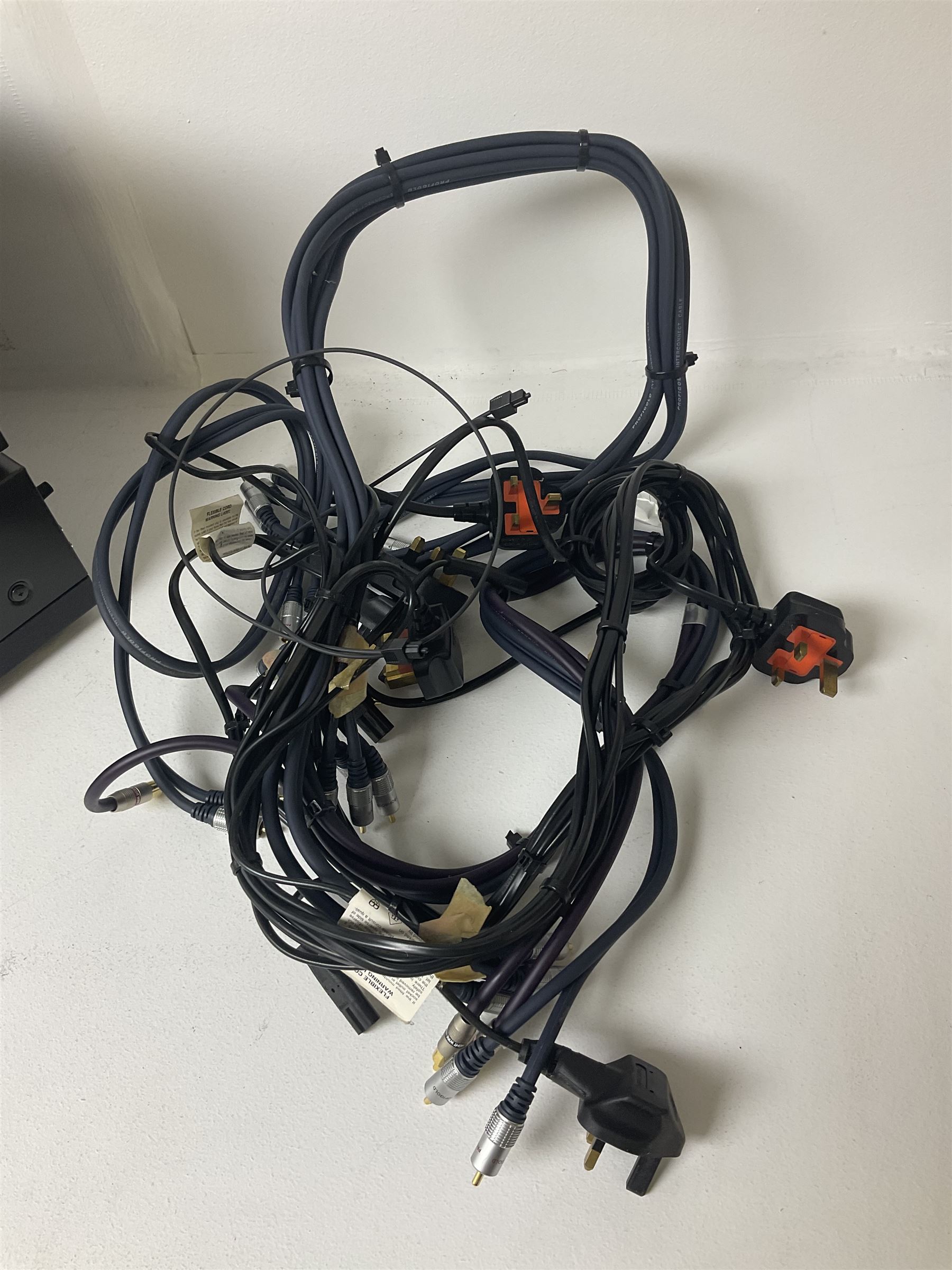 Hi-Fi equipment including Technics turntable SL-BD22D, Stereo Integrated Amplifier SU-A700MK3, Compact Disk Player SL-BD22D, with pair of Castle yew wood cased speakers