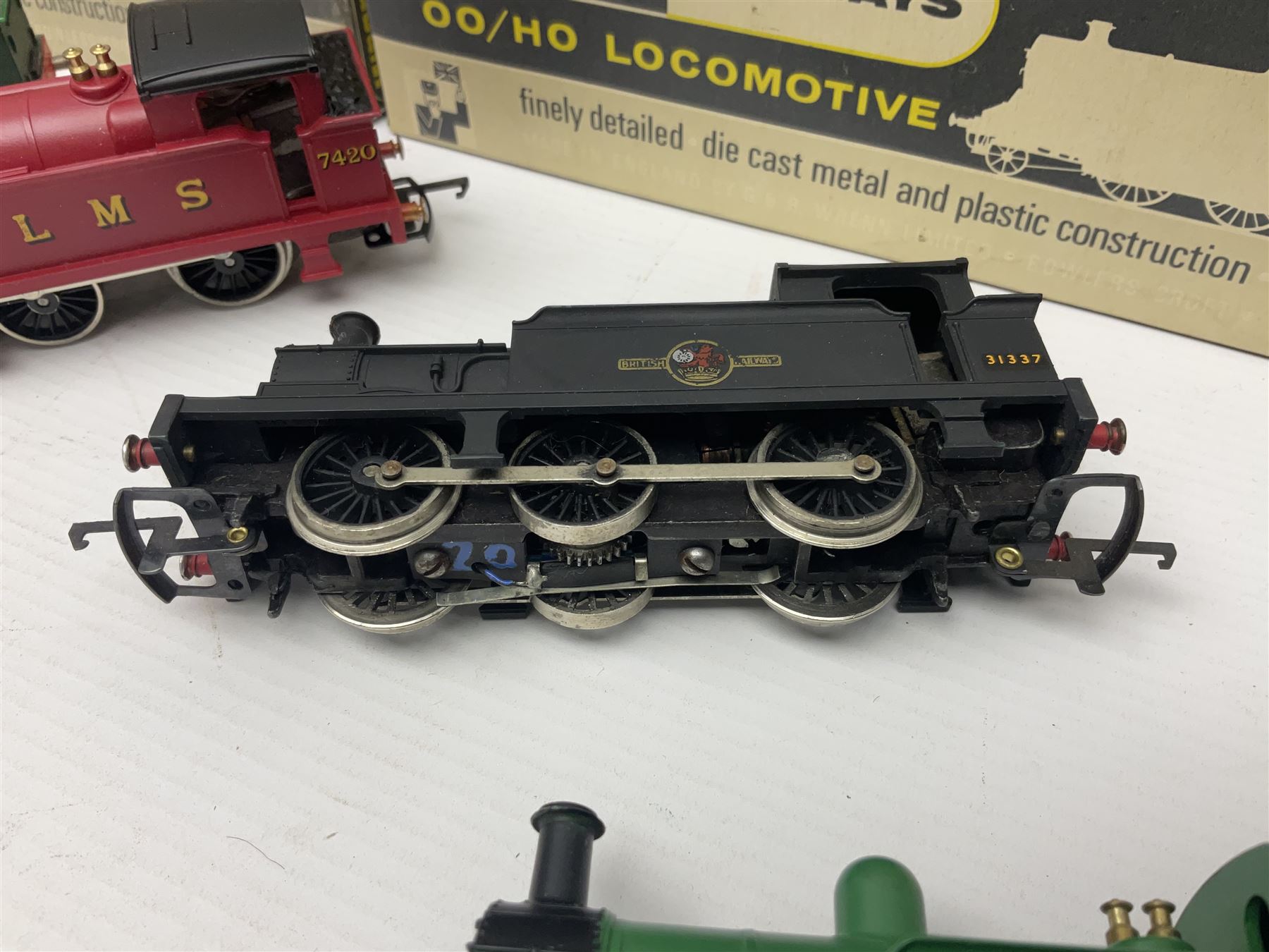 Wrenn '00' gauge - five Class R1 0-6-0 tank locomotives - No.7420 in LMS Red; No.31337 in BR Black; No.31340 in BR Malachite Green; No.1127 in Southern Green; all in boxes with instructions; and No.1127 in Southern Green; in associated Wrenn box (5)