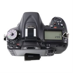 Nikon D7100 DSLR camera body, serial no. 2522259, with an AF-S Nikkor 18-105mm 1:23.5-5.6G ED lens, boxed with strap