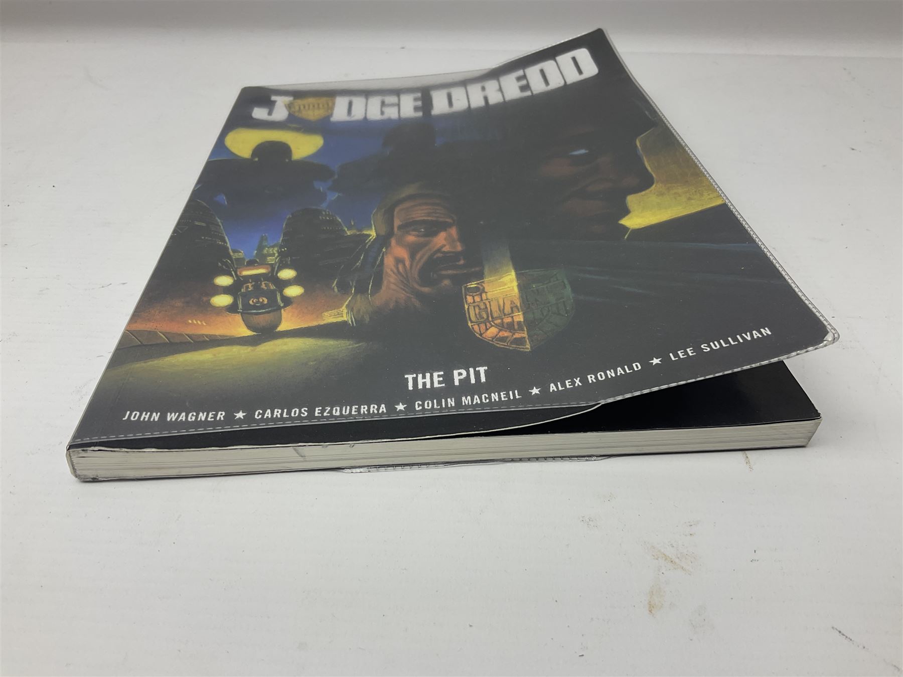 2000 AC comic Judge Dredd The Pit, published by Rebellion 