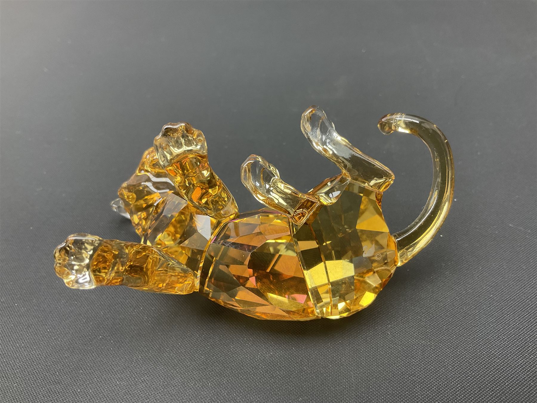 Swarovski Crystal tiger family, comprising adult and two cubs, adult H8.5cm 