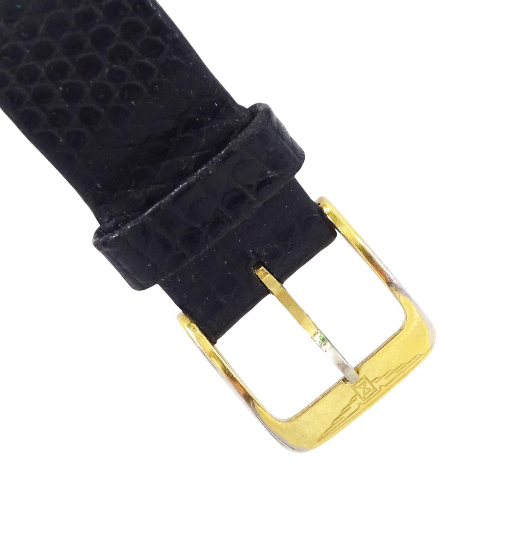 Longines gentleman's 9ct gold manual wind wristwatch, Cal. L847.4, white dial with Roman hour markers, on black leather strap with gilt buckle, boxed with guarantee dated 1980