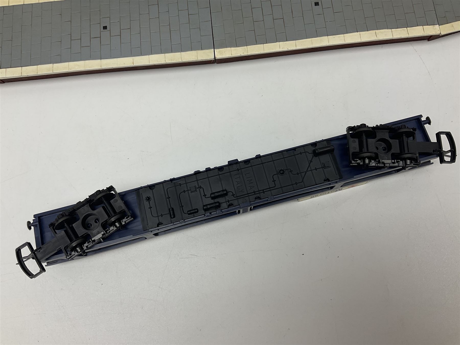 Tri-ang/Hornby '00' gauge - RS.606 Express Goods Set; boxed; eleven passenger coaches and twelve goods wagons (some boxed) by Hornby, Lima etc; and boxed Hornby Skaledale Station Building with platform