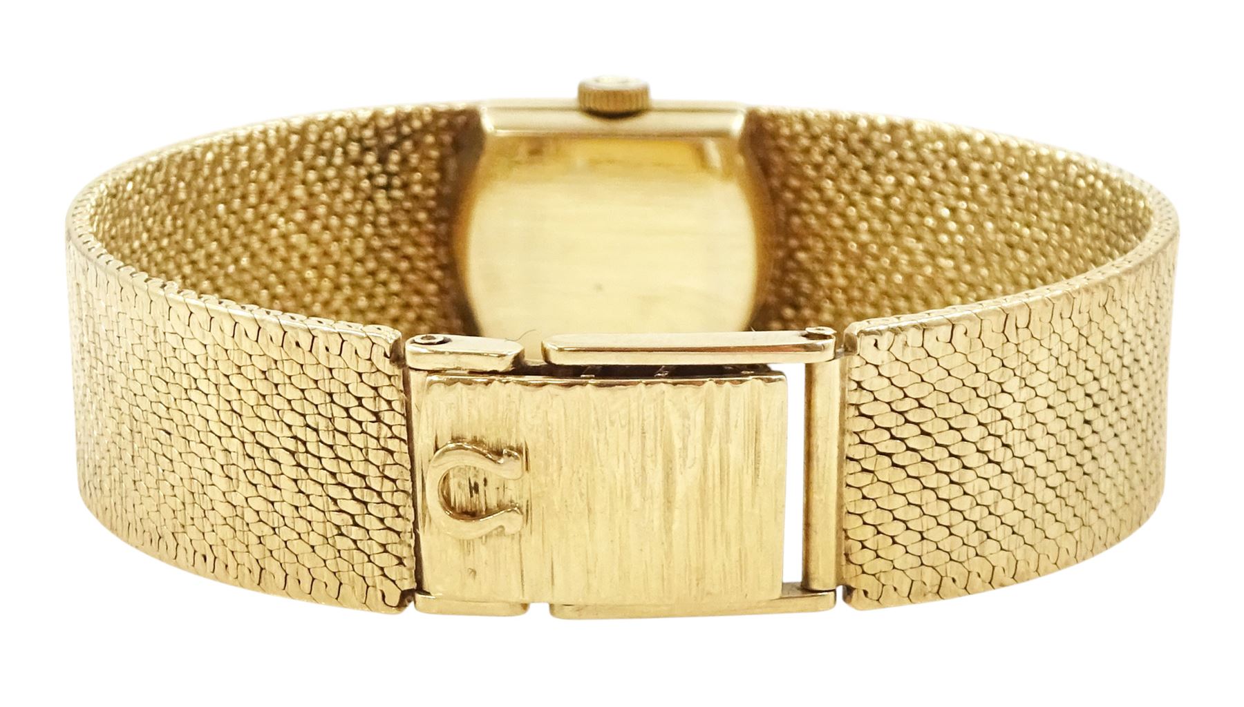 Omega ladies 9ct gold manual wind wristwatch, Cal. 484, champagne dial with baton hour markers, London 1968, on integral 9ct gold bracelet, hallmarked