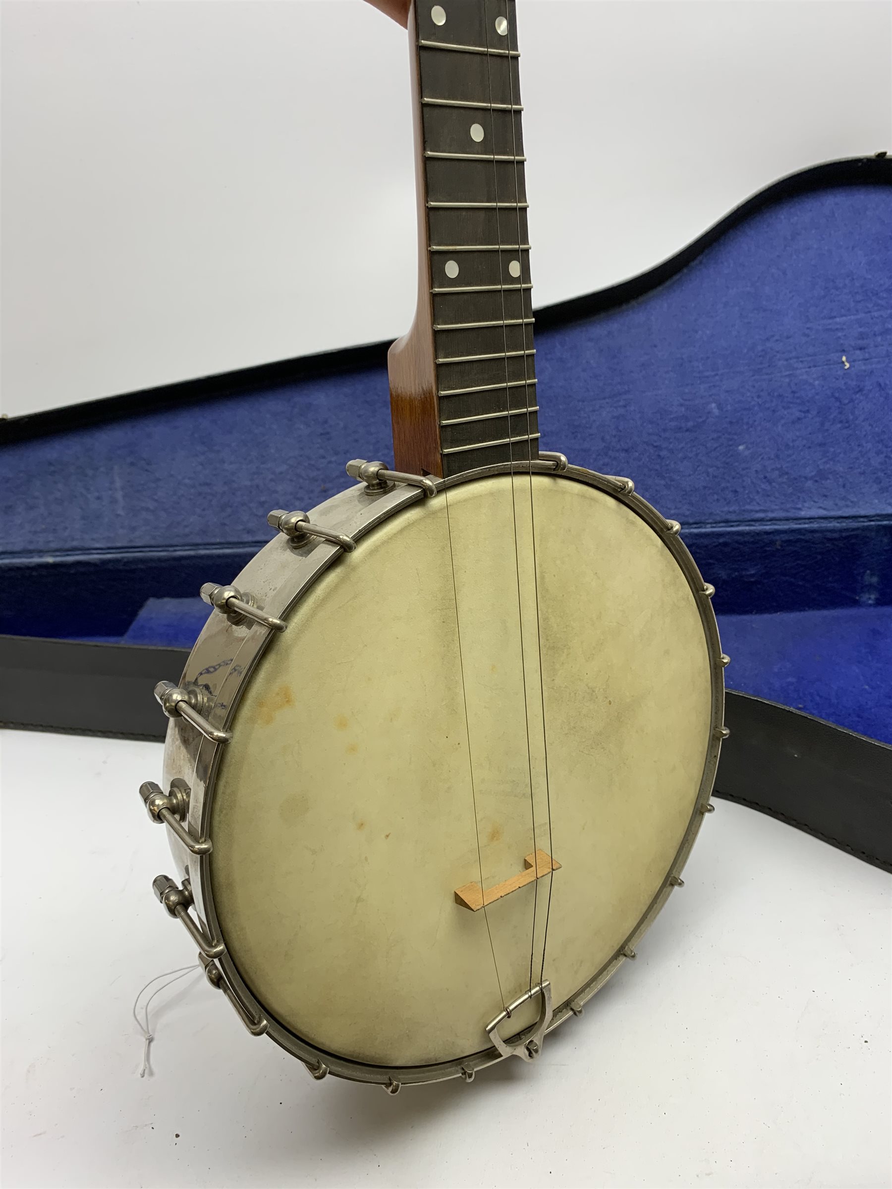  Windsor Popular Model 3 five-string banjo, impressed mark and maker's label and retailer's plaque for 'Leonard Dews 10 Euston Street also 43 Market Street, Blackpool', L89cm, in carrying case  