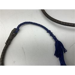 Gentleman's hunting whip, with horn handle and hallmarked silver collar, leather thong and lash, approximate L175cm