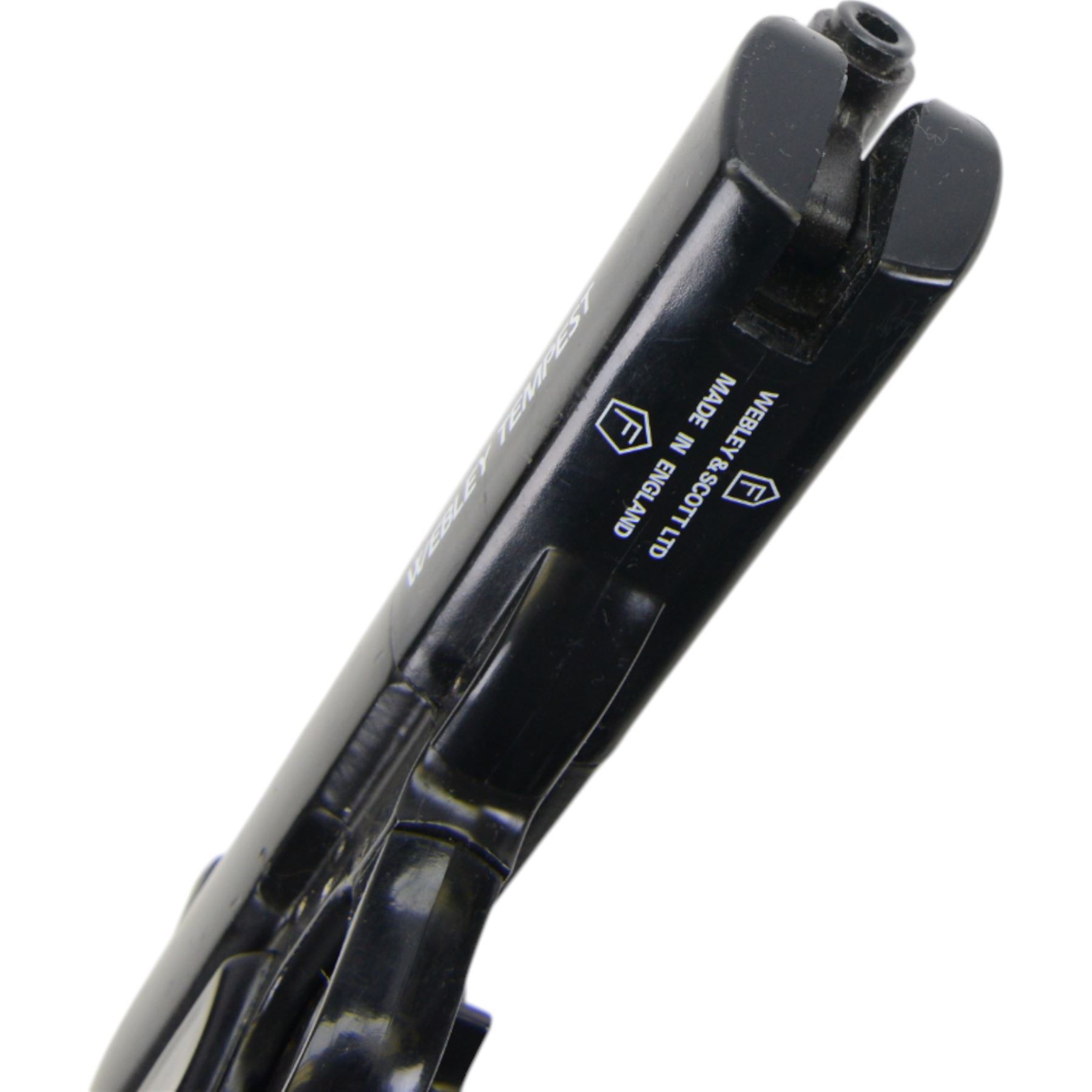 Webley Tempest .22 air pistol, the chamber marked 'Webley Tempest' and 'Webley & Scott Ltd. Made in England' beneath, with black checkered grip, H16cm, L28cm