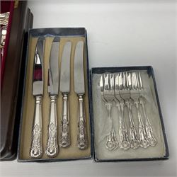 Flexfit canteen of cutlery in Kings pattern, with additional matching flatware  