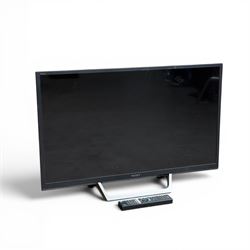 Sony 32'' KDL-32WE613 television with remote