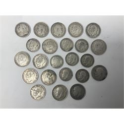 Approximately 300 grams of Great British pre-1920 silver coins, comprising half crowns, florins and shillings, including Queen Victoria 1900 half crown, King Edward VII 1907 and 1910 half crowns, etc. 