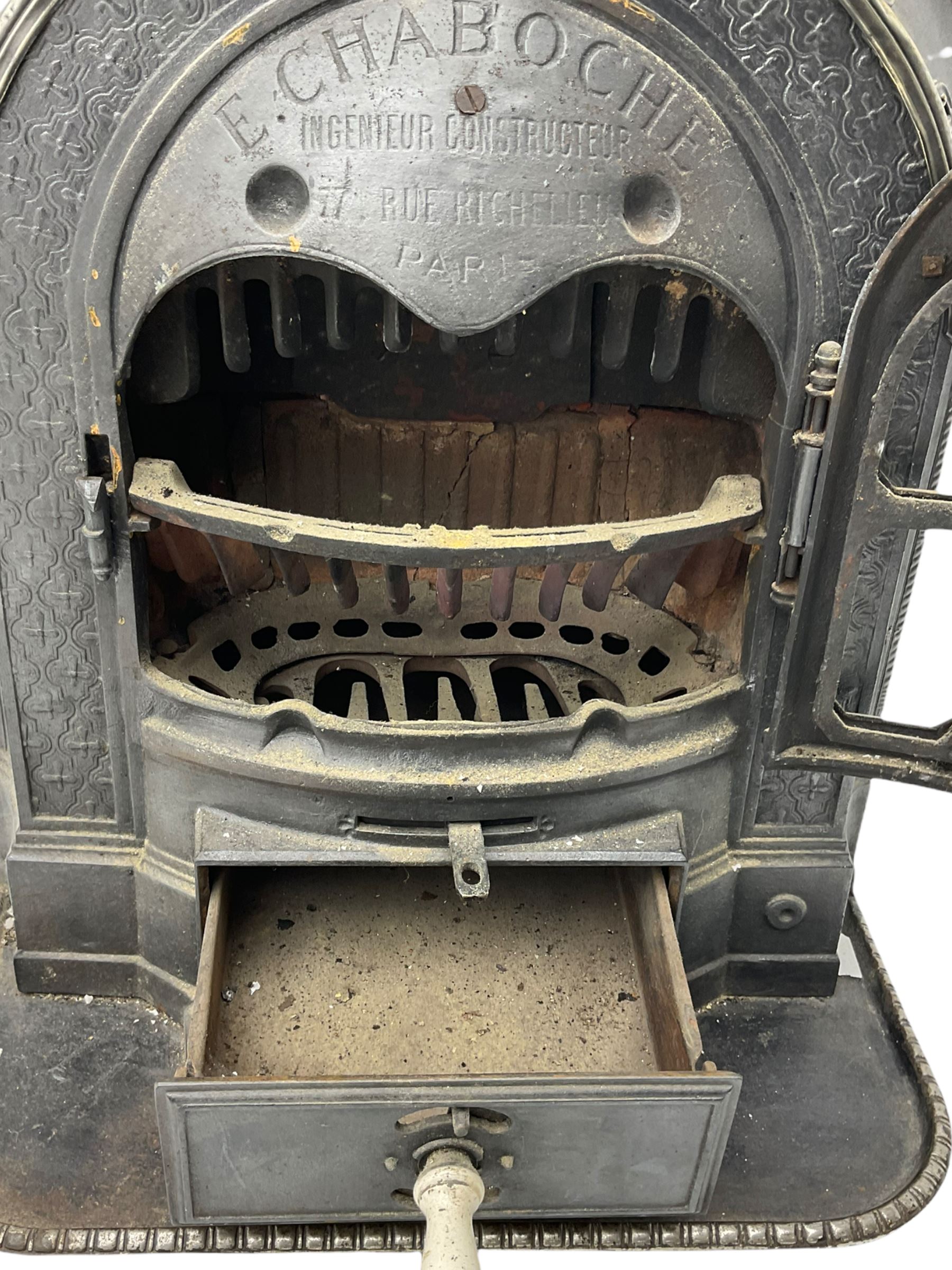 Early 20th century French La Salamandre cast iron stove