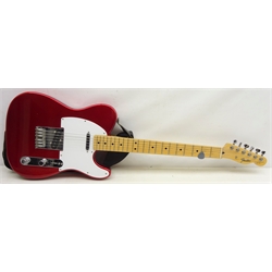  Fender Telecaster electric Guitar made in Japan,  Candy Apple Red Finish No.Q083879, with strap and soft carry case, L98cm  