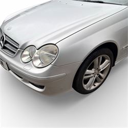 Mercedes-Benz CLK Cabriolet 280 Avantgarde, 3 Litre petrol, automatic, 2006, 2dr, 74500 Miles, convertible, silver, (C10 BJM)