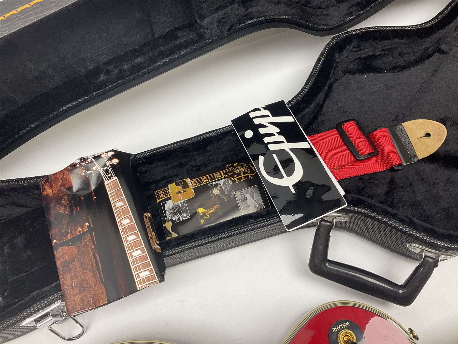 Epiphone Gibson Les Paul electric guitar c2004 with red sunburst finish, serial no.U02030418; L100cm; in fitted hard case