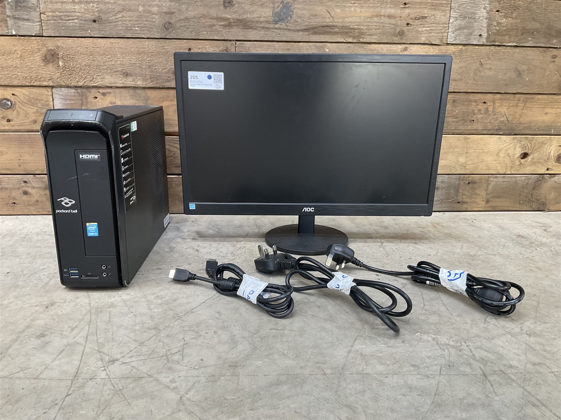 Packard Bell Intel i5-4460 computer, 8BG DDR3 RAM, 1TB Hard Drove with AOC monitor (HDMI), keyboard and mouse.