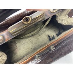 Small leather Portmanteau gentleman’s travelling toilet bag