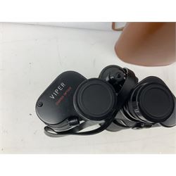 Eleven pairs of binoculars, to include Zeiss Wetzler 20x50, Taylor-Hobson Bino Prism No.2 Mk.III military stamped 1943 with broad arrow,  Swift Tecnar 16x50, J.T Coppock Oceanic Bloomed 10x50, Hensoldt Wetzlar Dialyt 7x42 etc