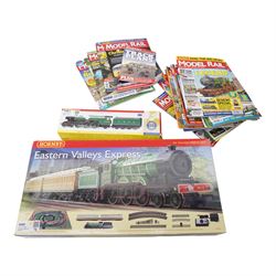 Hornby Eastern Valleys Express 00 guage train set Toys