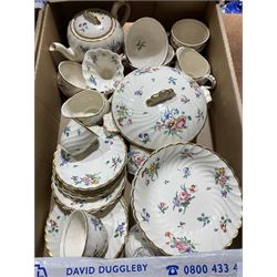 Olde Bristol Porcelain reproduced by Clarice Cliff tea and dinner wares, including tureens, bowls, plates, teapot, teacups, saucers, soup bowls, milk jugs, coffee cups, etc