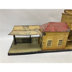 Märklin/Bing - c1930s tin-plate railway station in the style of a WW2 German station for ‘0’ gauge 