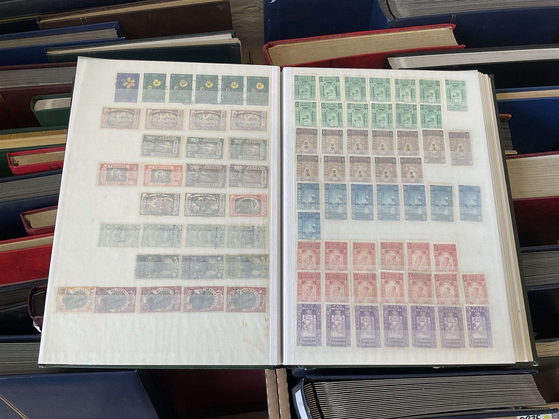 Great British and World stamps, including Norway, Egypt, Korea, Palestine, Iran, China, Switzerland, housed in various stockbooks, albums, and folders