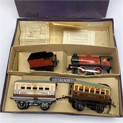 Hornby '0' guage - M1 passenger train set with 0-4-0 locomotive and tender No.3435 and two Pullman coaches 'Aurelia' and 'Marjorie', in box with paperwork but lacking track