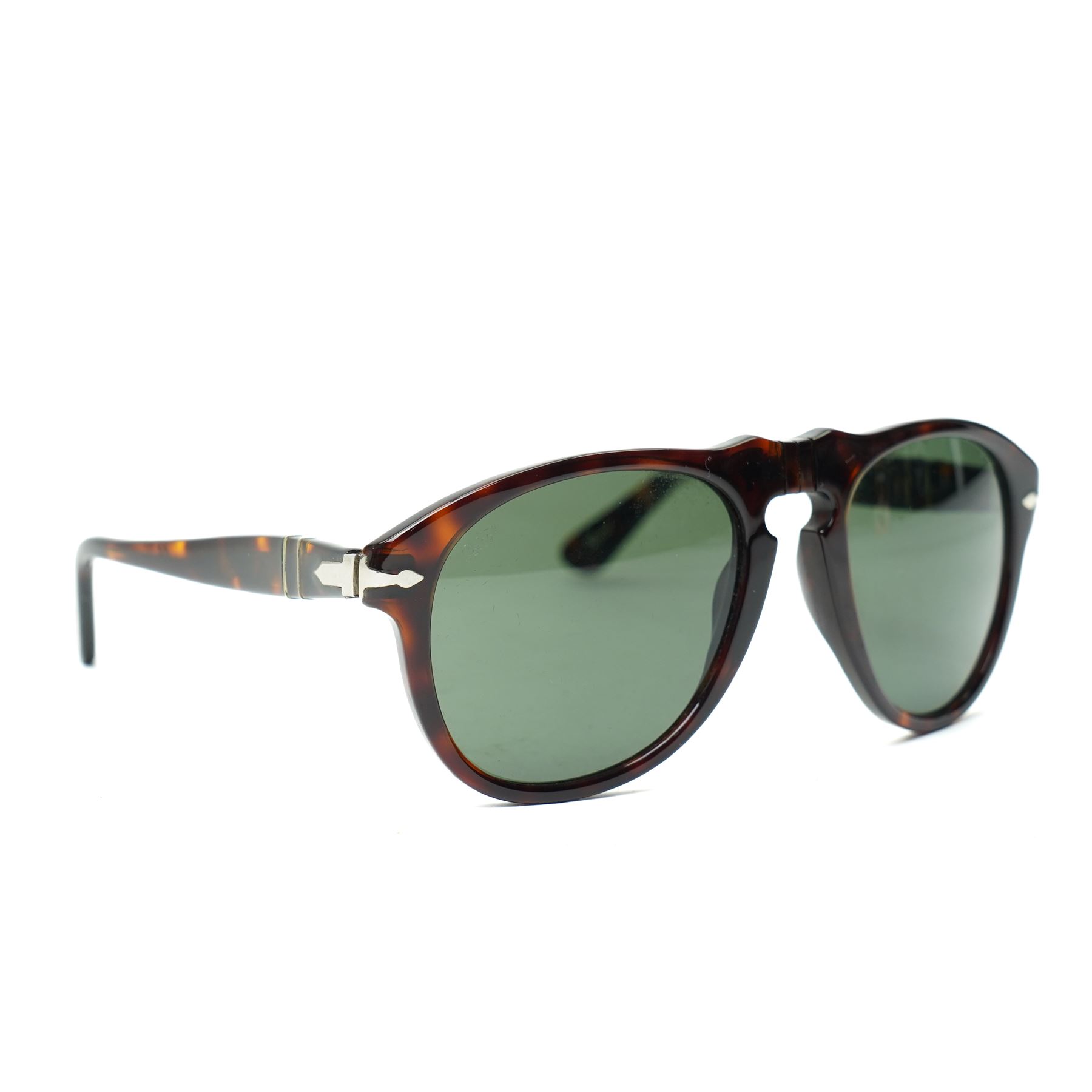 Persol tortoiseshell acetate sunglasses, handmade in Italy, with dark green lenses, signature silver-tone arrow hinges and keyhole bridge, temple interiors stamped Persol and CE marks, together with original Persol case and cloth
