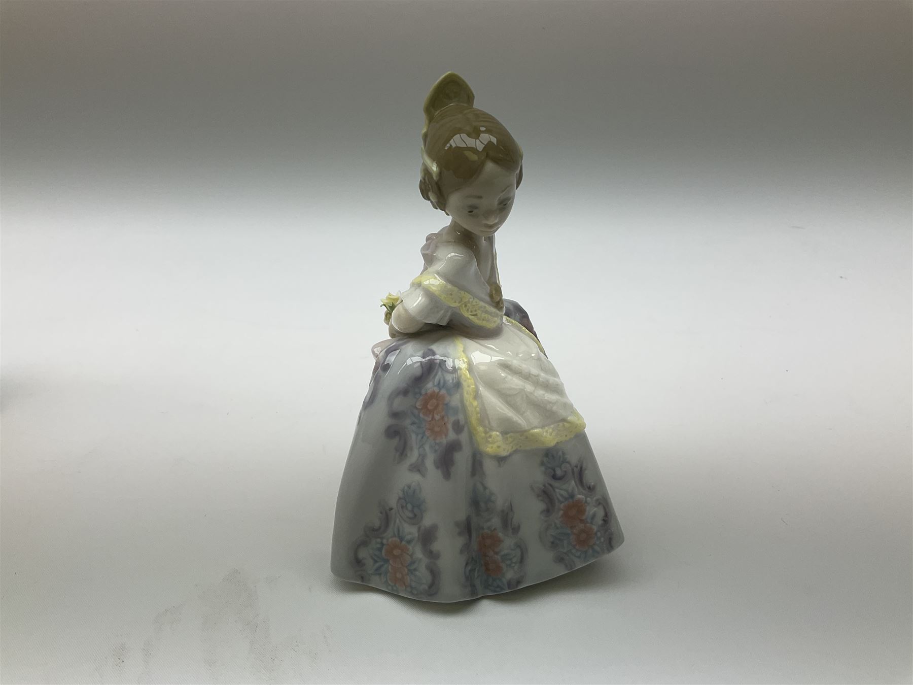 Lladro figures, Lolita model 5372, Carmencita model 5373, Valencianita model 5374 and Teresita model 5375