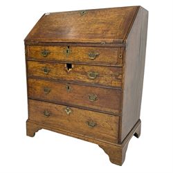 18th century oak bureau, fall-front enclosing central cupboard with flanking correspondence drawers and pigeonholes, over four graduating drawers, lower moulded edge on bracket feet