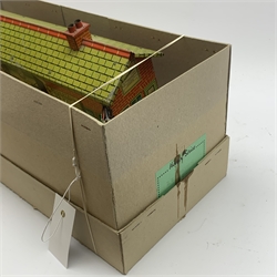 Hornby '0' gauge - three-piece Reading Station with electric lighting, tin printed building and speckled platforms, in post production Hornby Series green labelled plain cardboard box