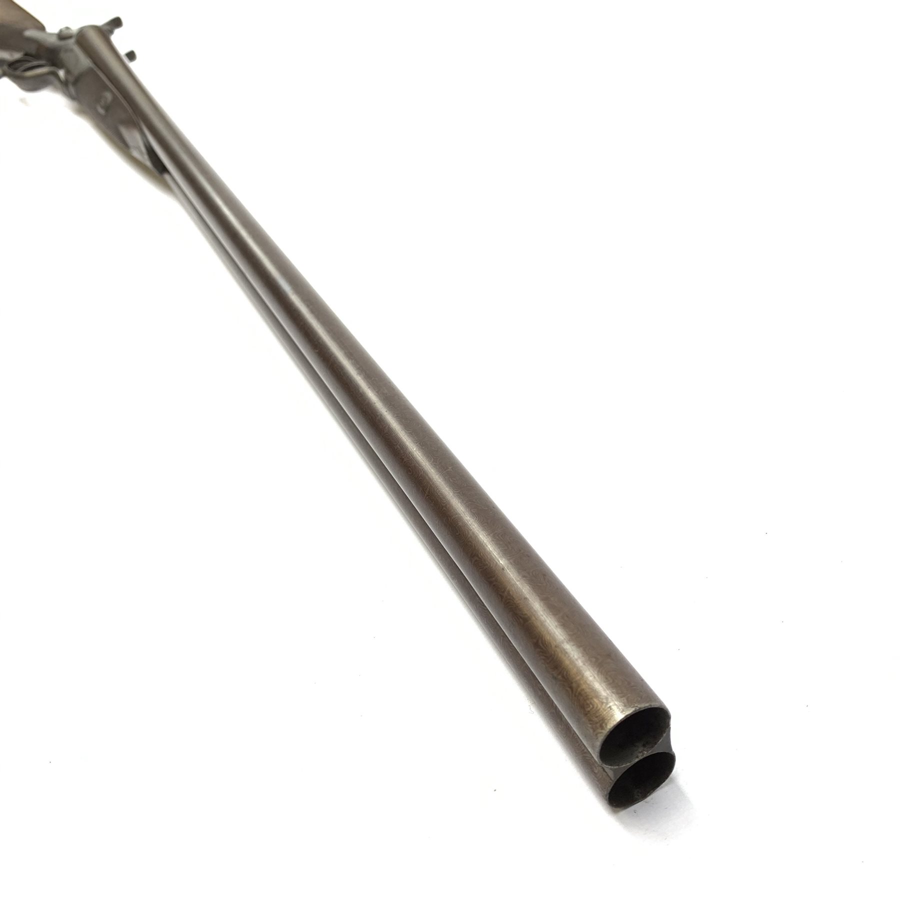 19th century James Woodward 64 St. James's Street London 12-bore side-by-side double barrel hammer shotgun with screw under lever opening and patent action, walnut stock with chequered grip and 76cm damascus barrels, No.3186, L117cm overall SHOTGUN CERTIFICATE REQUIRED