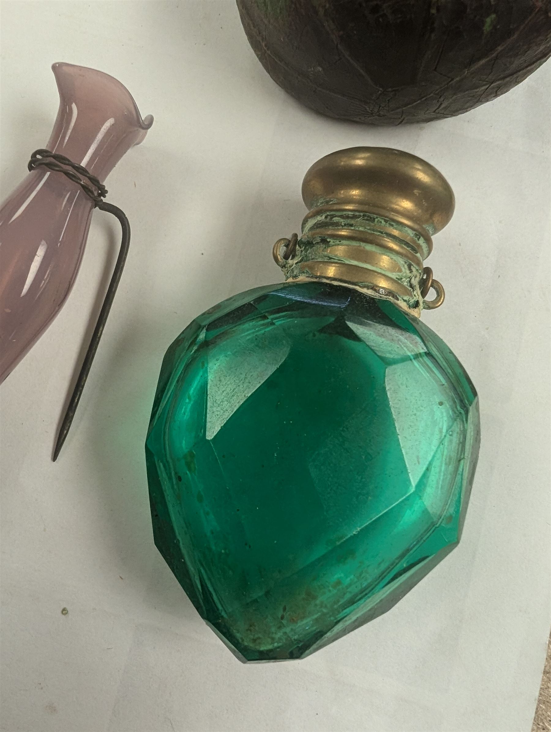 Faceted green glass scent bottle with brass cover, other scent bottles, pair of lorgnettes, Spode thimble, glass posy holder, etc 