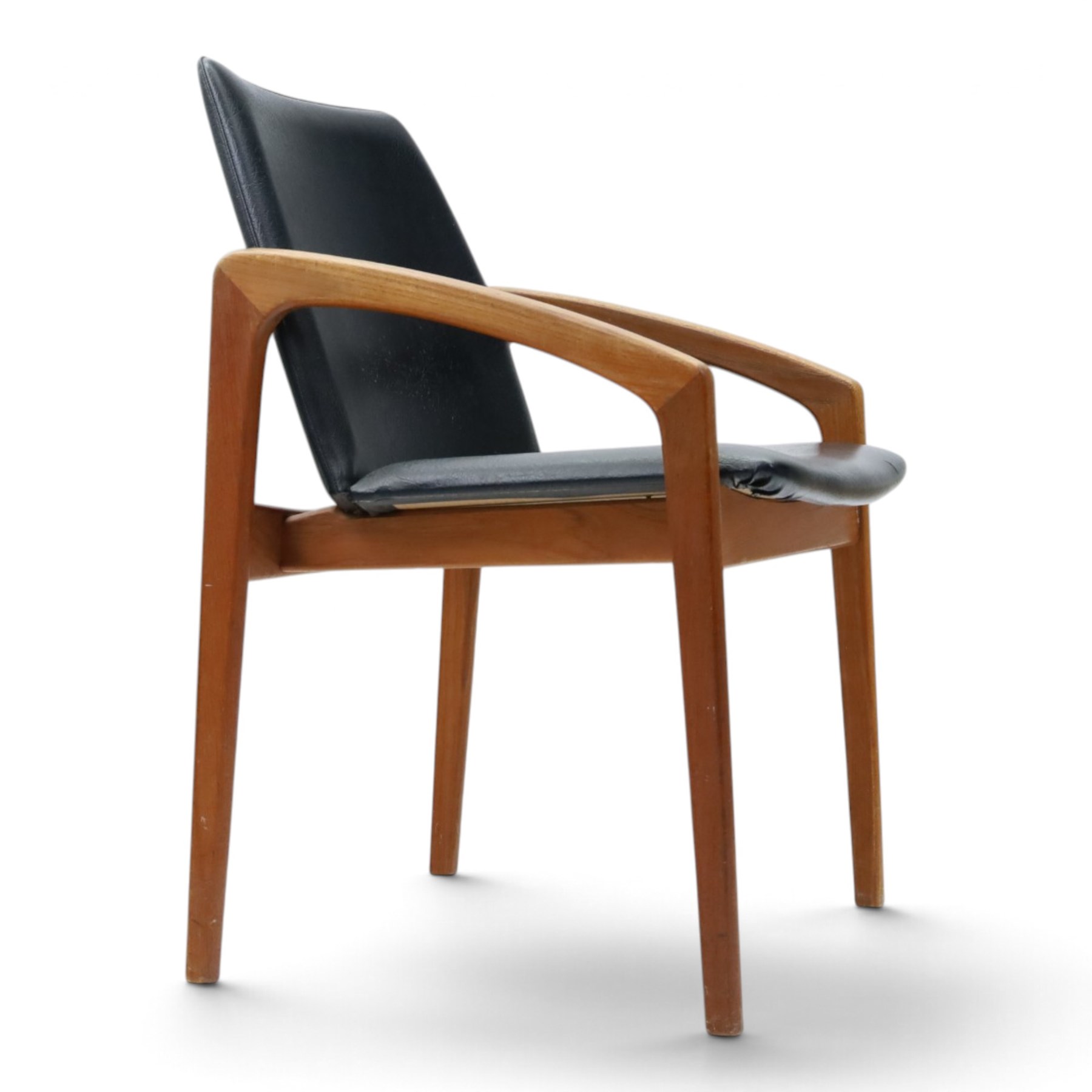 Henning Kjaernulf (1911–1975) for Korup Stolefabrik - Danish mid-century teak framed model 23 chair with black leatherette upholstery