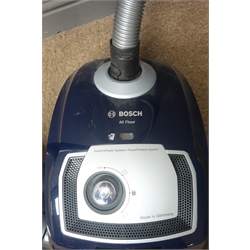  Bosch BGL4310GB/01 vacuum (This item is PAT tested - 5 day warranty from date of sale)  