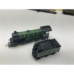 Hornby '00' gauge - 'Eastern Valleys Express' train set 