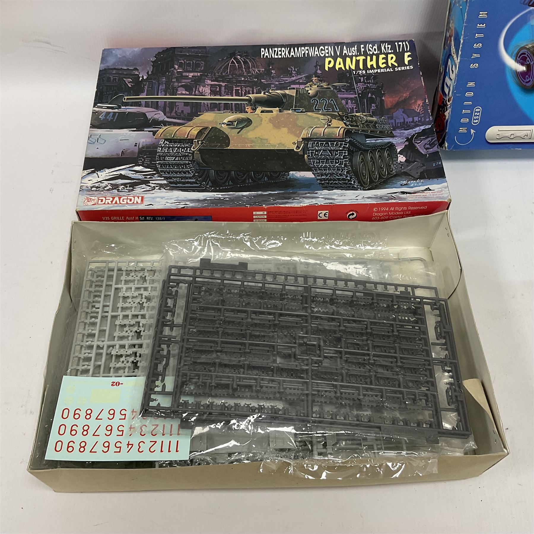 Nineteen assorted construction kits by Lego, Trix, Airfix, Tamiya, Paula, Steel Tec etc; all boxed (19)