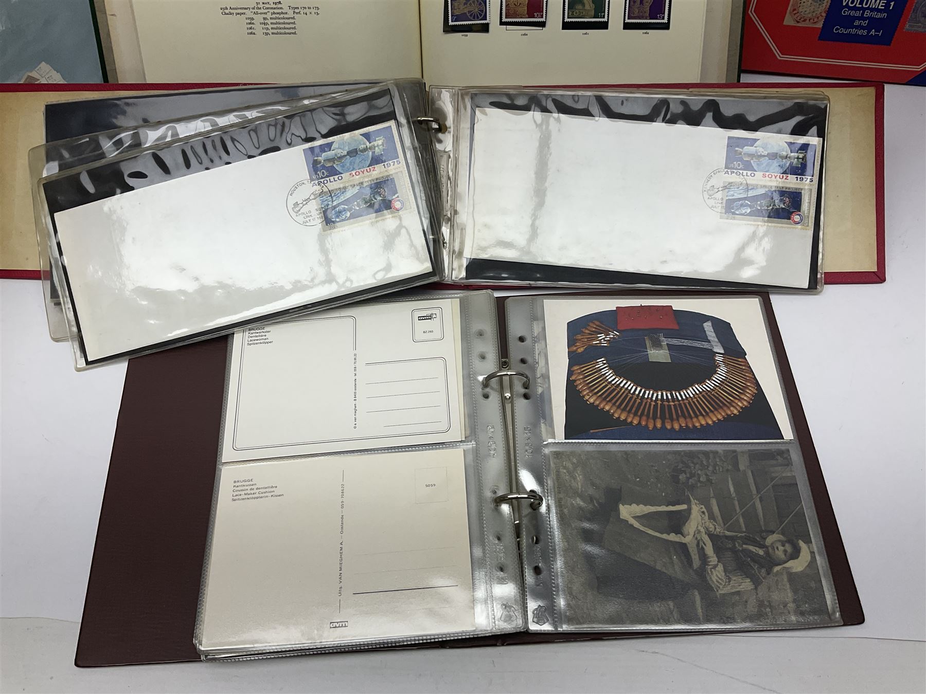 Great British and World stamps, including Queen Elizabeth II issues, first day covers, miniature sheets, Egypt, Finland, France, Greece, Honduras, Hungary, India, Italy, Poland etc, housed in various albums, folders and loose, in one box