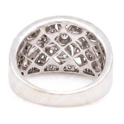 18ct white gold diamond floral ring, milgrain and pierced design set with round brilliant cut diamonds, Edinburgh 2017