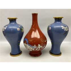 20th Century Japanese vase decorated with a blue dragon and gilding upon red yellow ground, bears Fukagawa Seiji mark (a/f), together with pair of blue cloisonné vases of baluster form decorated with blossom, and pair of Japanese vases, tallest H26cm